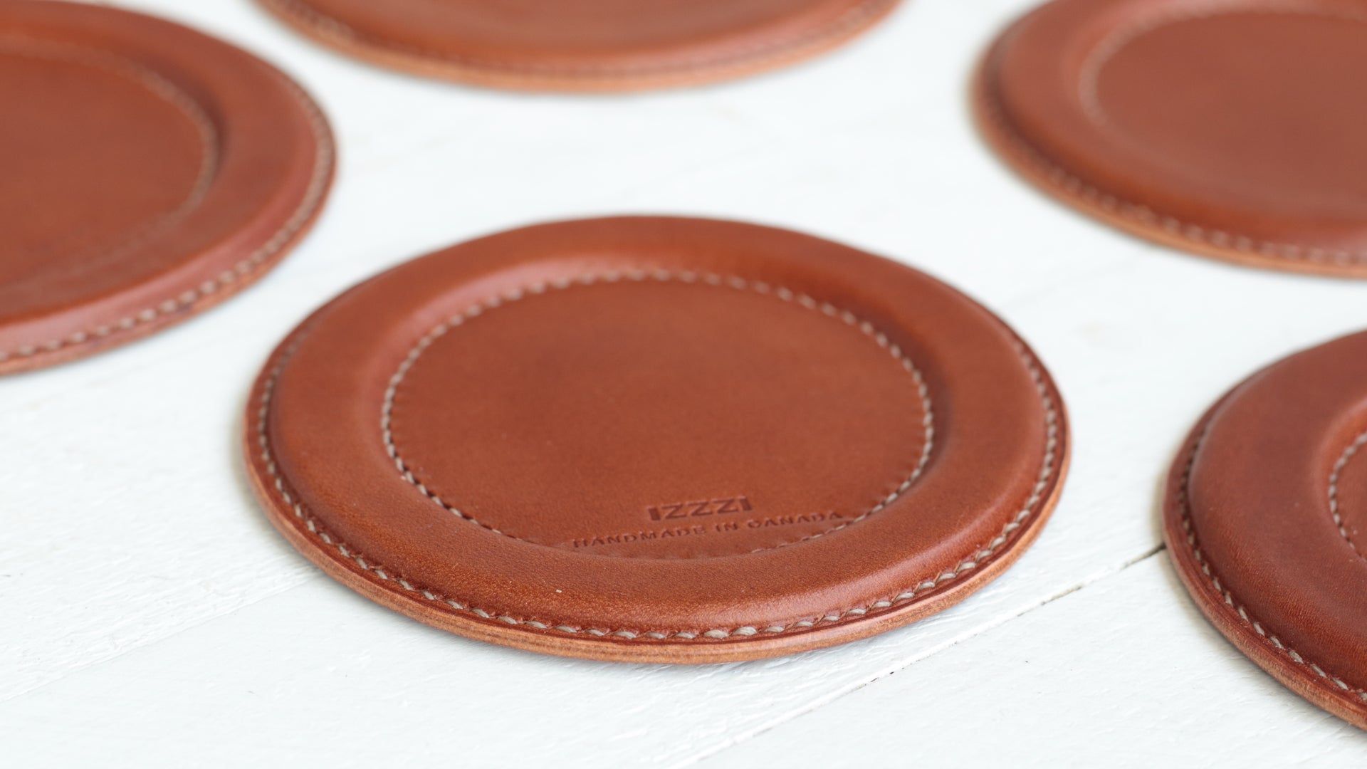 Acaia leather mat – IZZZI